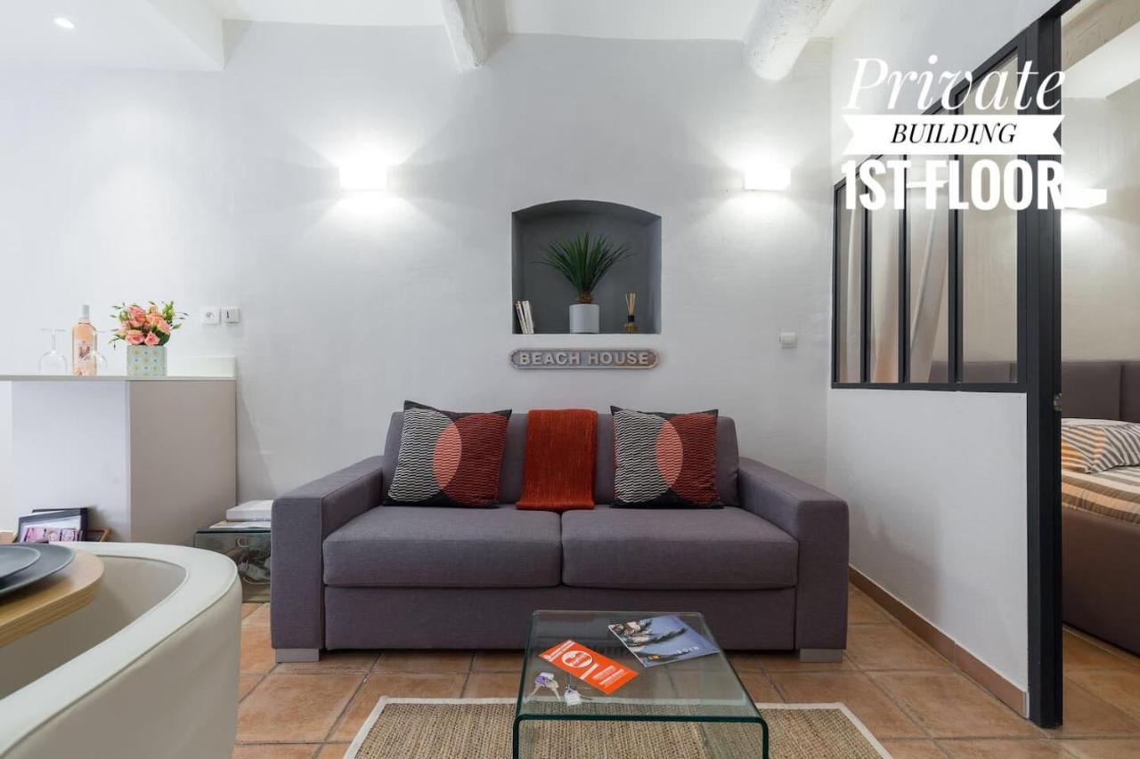 Private Building, 4 Apts, Unique At Nice- Old Town Appartamento Nizza